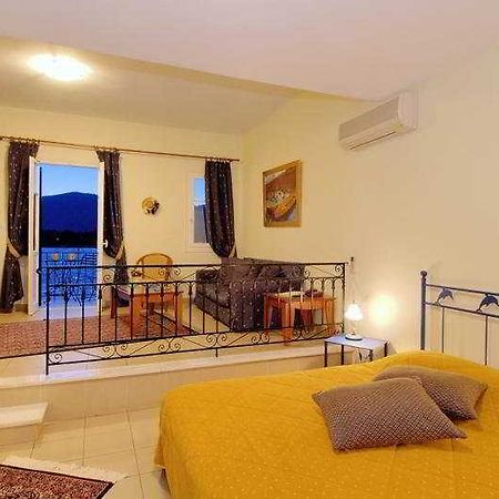 Omirikon Hotel Vathy  Buitenkant foto