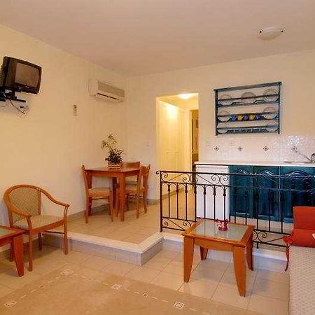 Omirikon Hotel Vathy  Buitenkant foto