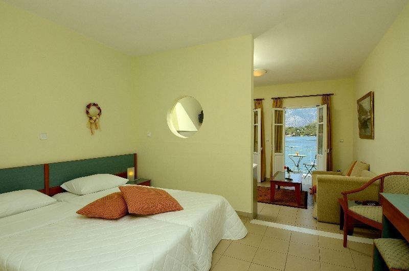 Omirikon Hotel Vathy  Buitenkant foto