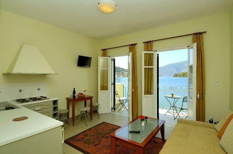 Omirikon Hotel Vathy  Buitenkant foto