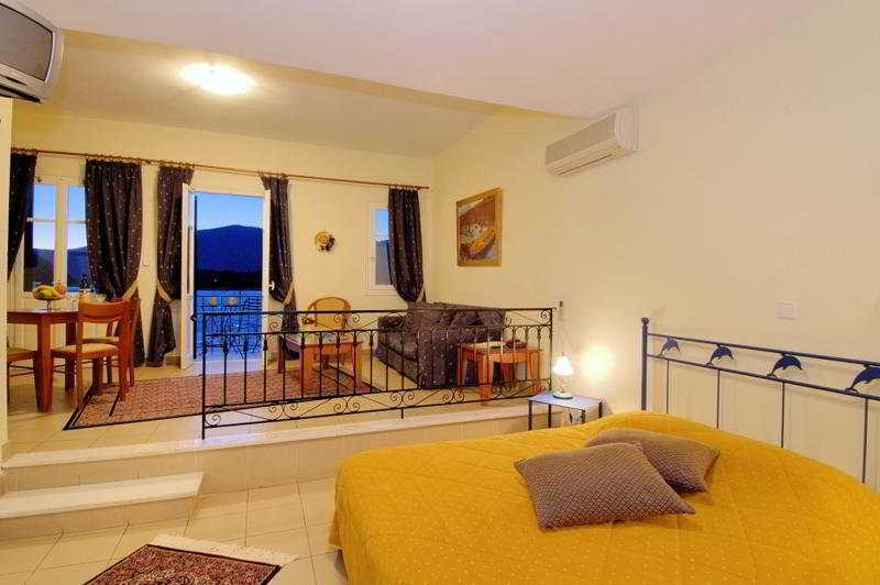Omirikon Hotel Vathy  Buitenkant foto